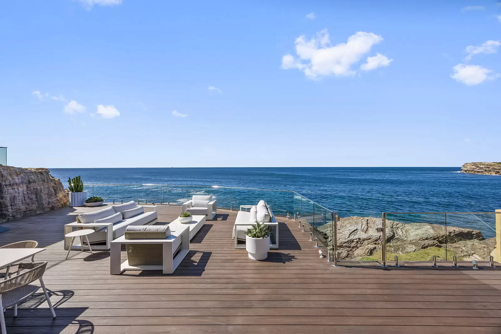 17-19 Seaside Parade, South Coogee Auction by Sydney Sotheby's International Realty - image 14