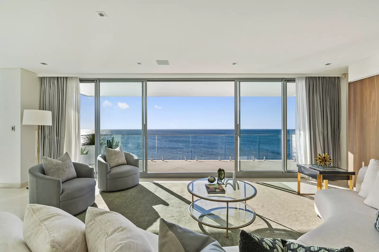 17-19 Seaside Parade, South Coogee Auction by Sydney Sotheby's International Realty - image 11