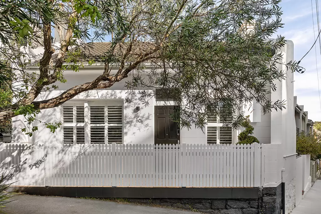 16 Trelawney Street, Woollahra Auction by Sydney Sotheby's International Realty