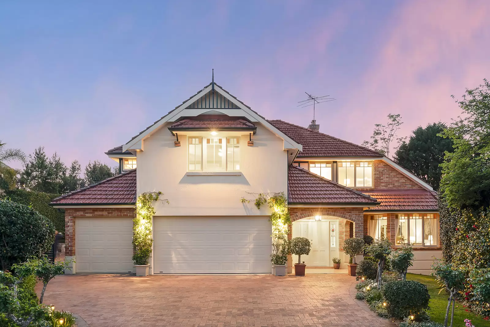 13 Rothbury Place, Cherrybrook For Sale by Sydney Sotheby's International Realty - image 1