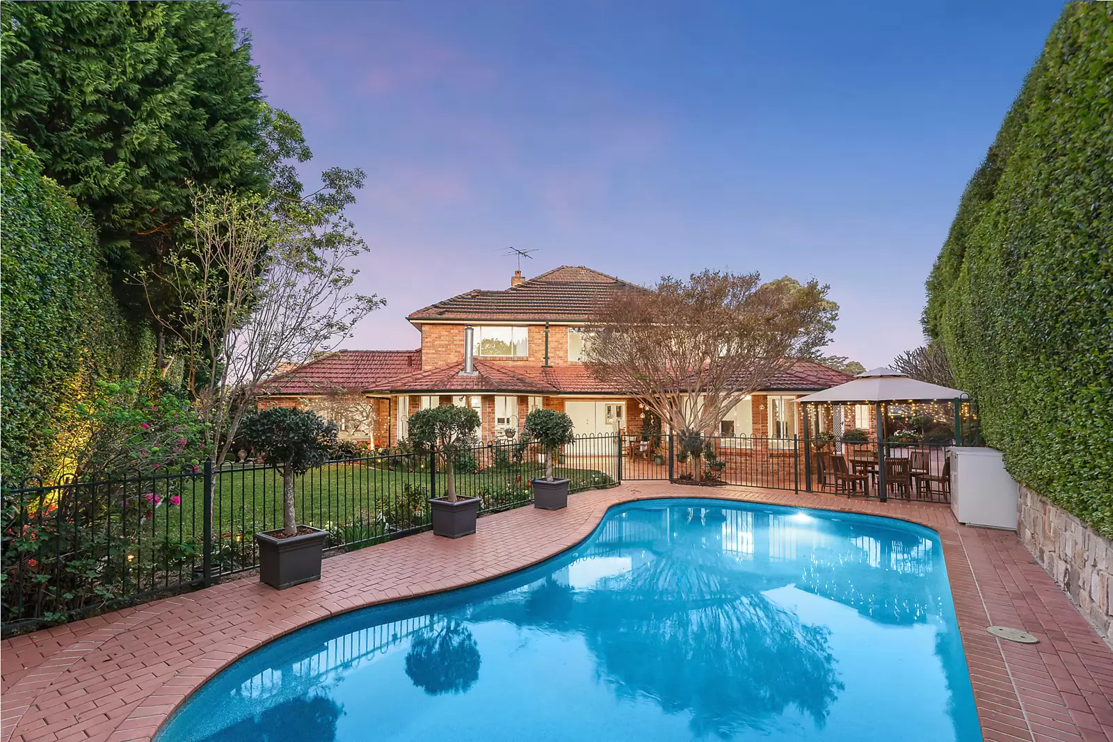 13 Rothbury Place, Cherrybrook For Sale by Sydney Sotheby's International Realty - image 14