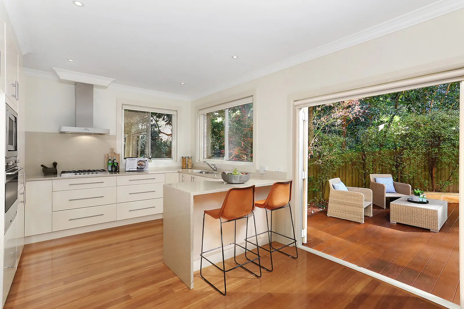1A Catalpa Crescent, Turramurra Sold by Sydney Sotheby's International Realty - image 1