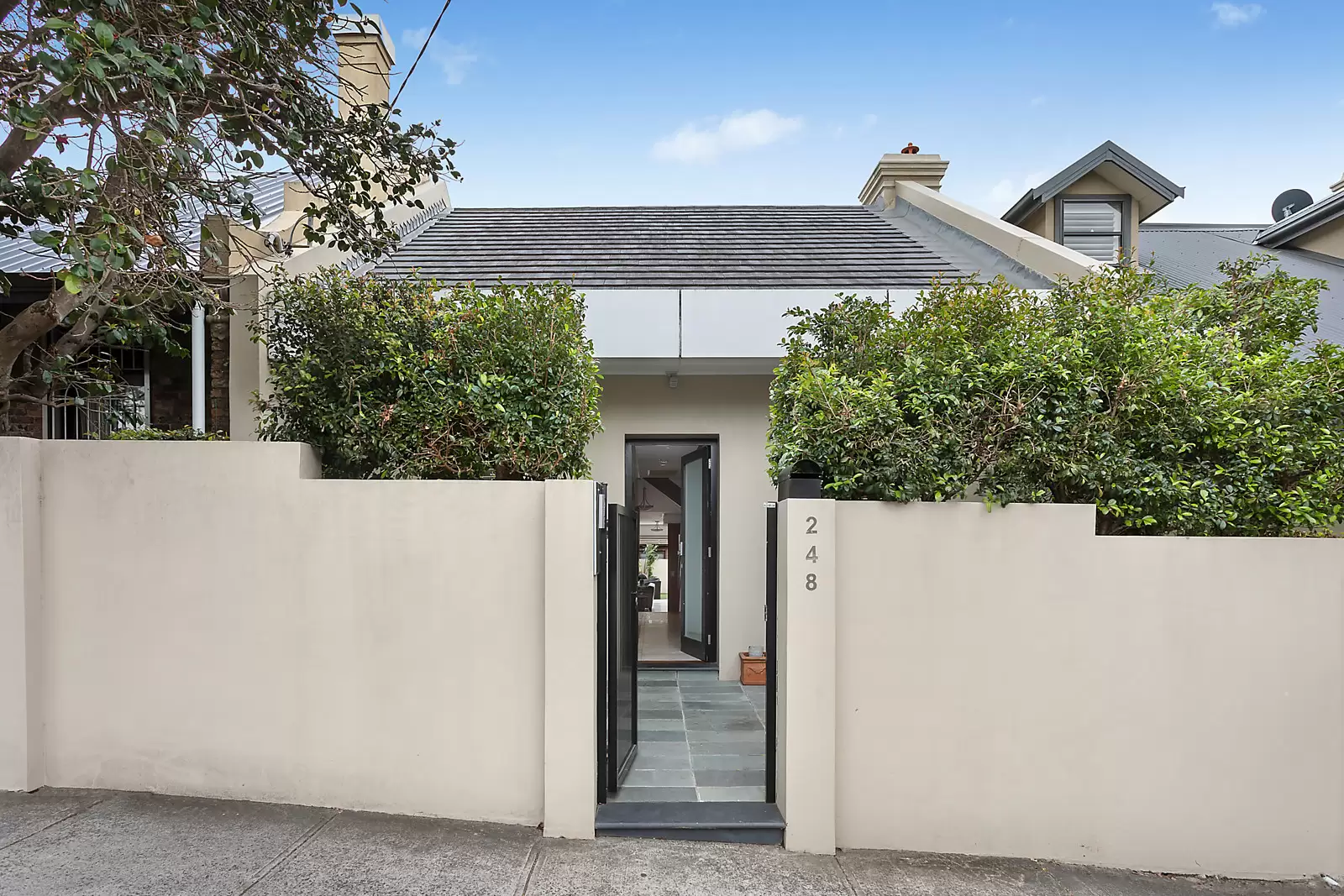 248 Carrington Road, Randwick Auction by Sydney Sotheby's International Realty - image 3