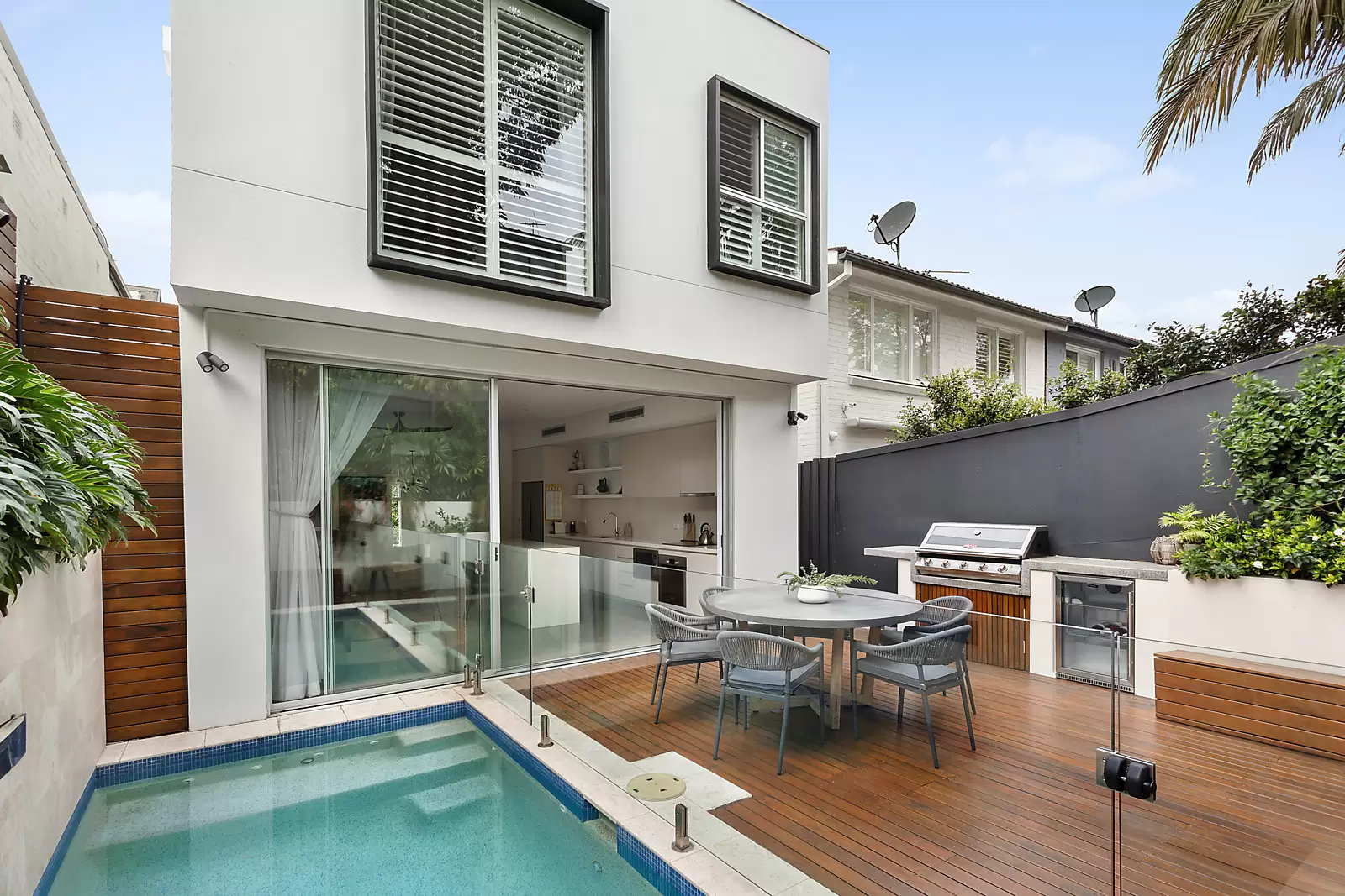 103 Ruthven Street, Bondi Junction Sold by Sydney Sotheby's International Realty - image 2