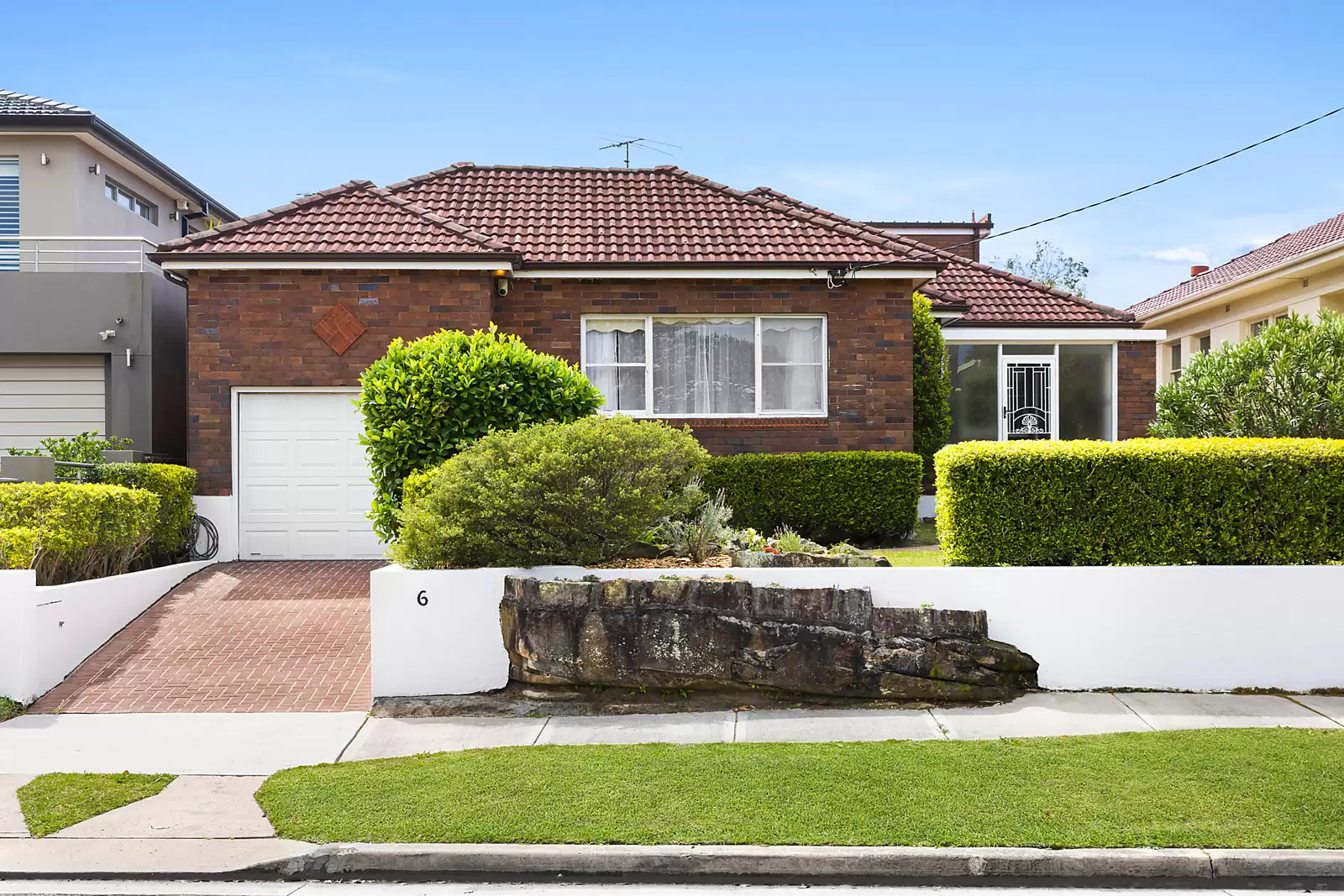 6 Phillip Street, South Coogee Sold by Sydney Sotheby's International Realty - image 8