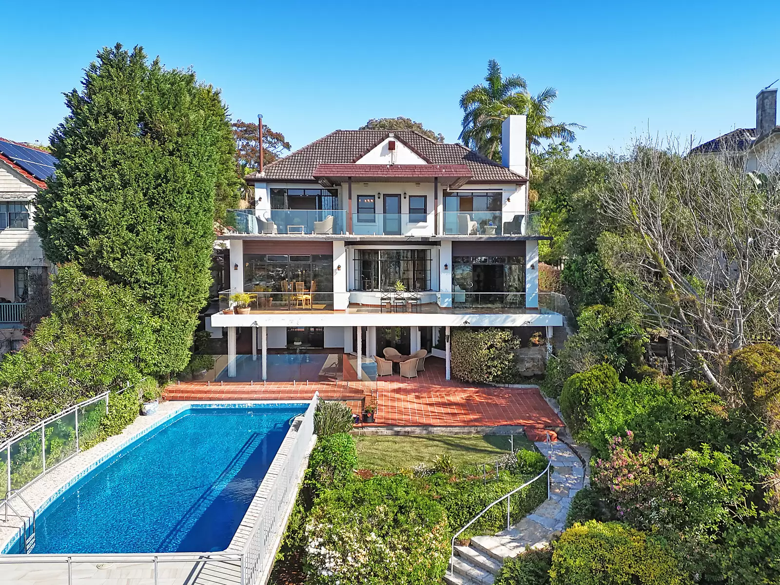 2 Hopetoun Avenue, Vaucluse Auction by Sydney Sotheby's International Realty - image 2