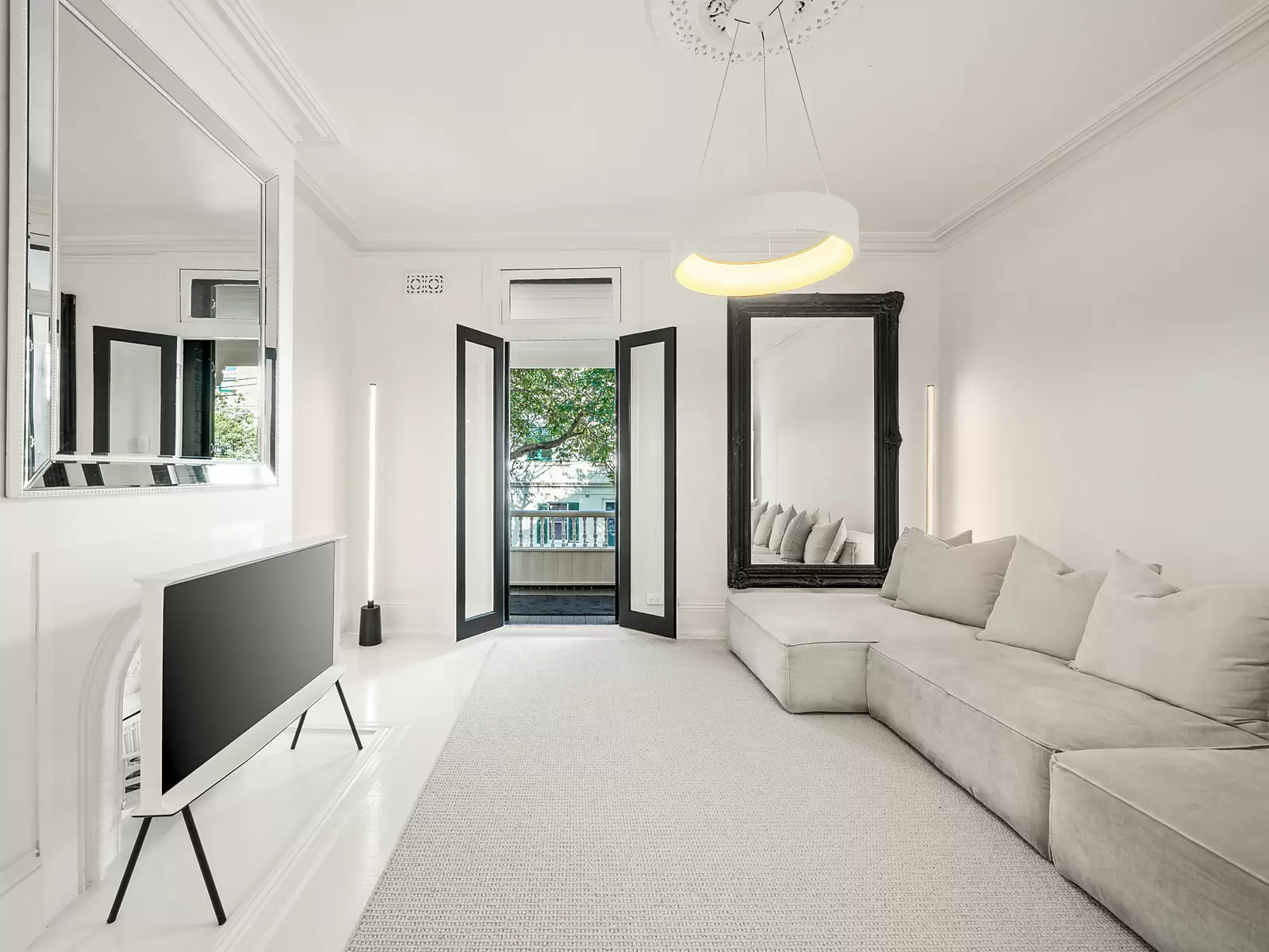 279 Forbes Street, Darlinghurst For Sale by Sydney Sotheby's International Realty - image 2