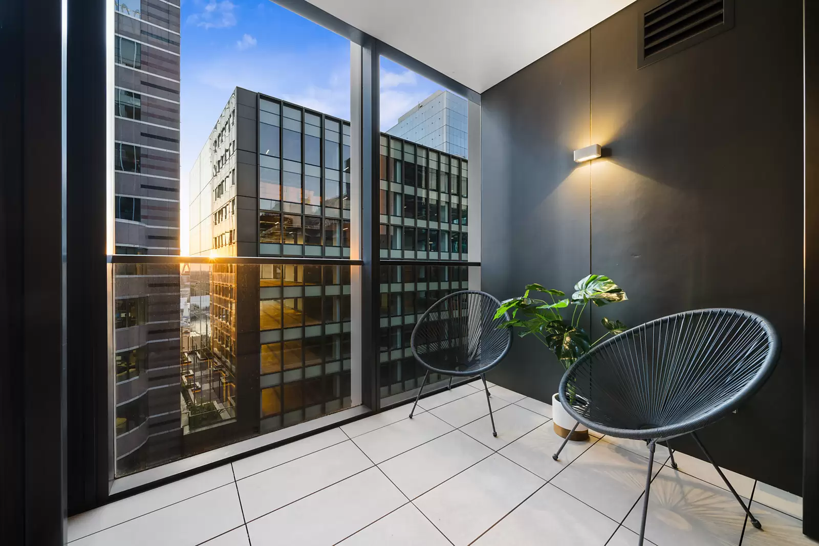 1610/161 Clarence Street, Sydney For Sale by Sydney Sotheby's International Realty - image 8