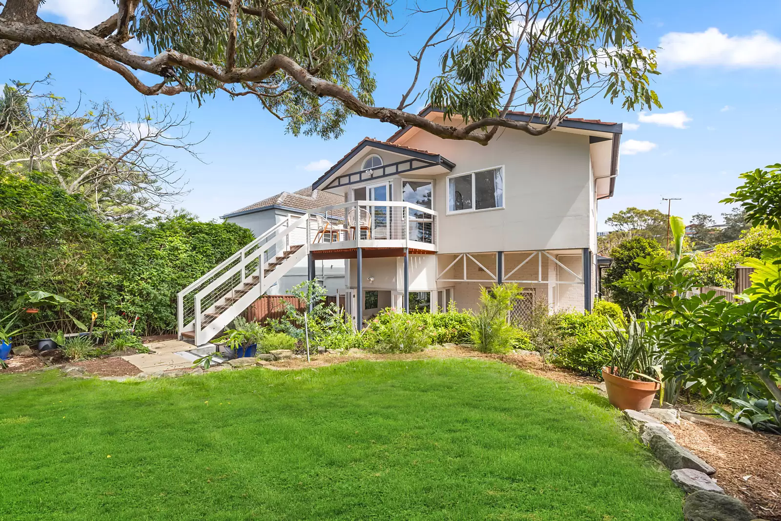 223 Malabar Road, South Coogee Auction by Sydney Sotheby's International Realty - image 2