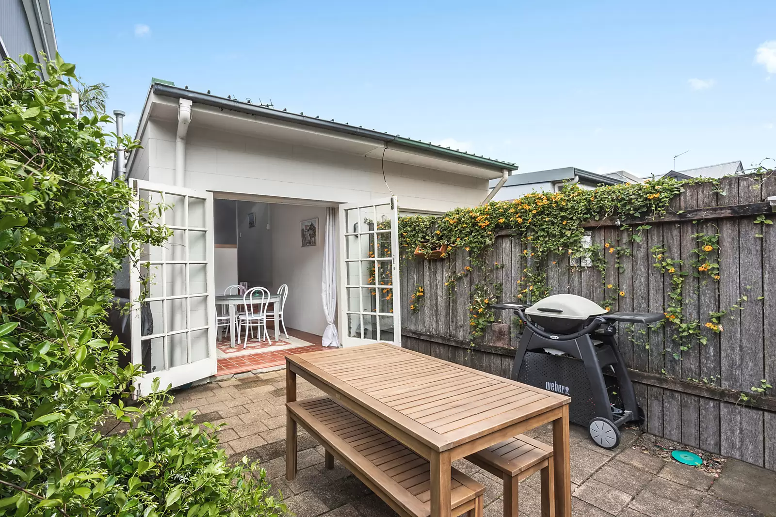 40 Caledonia Street, Paddington Auction by Sydney Sotheby's International Realty - image 2