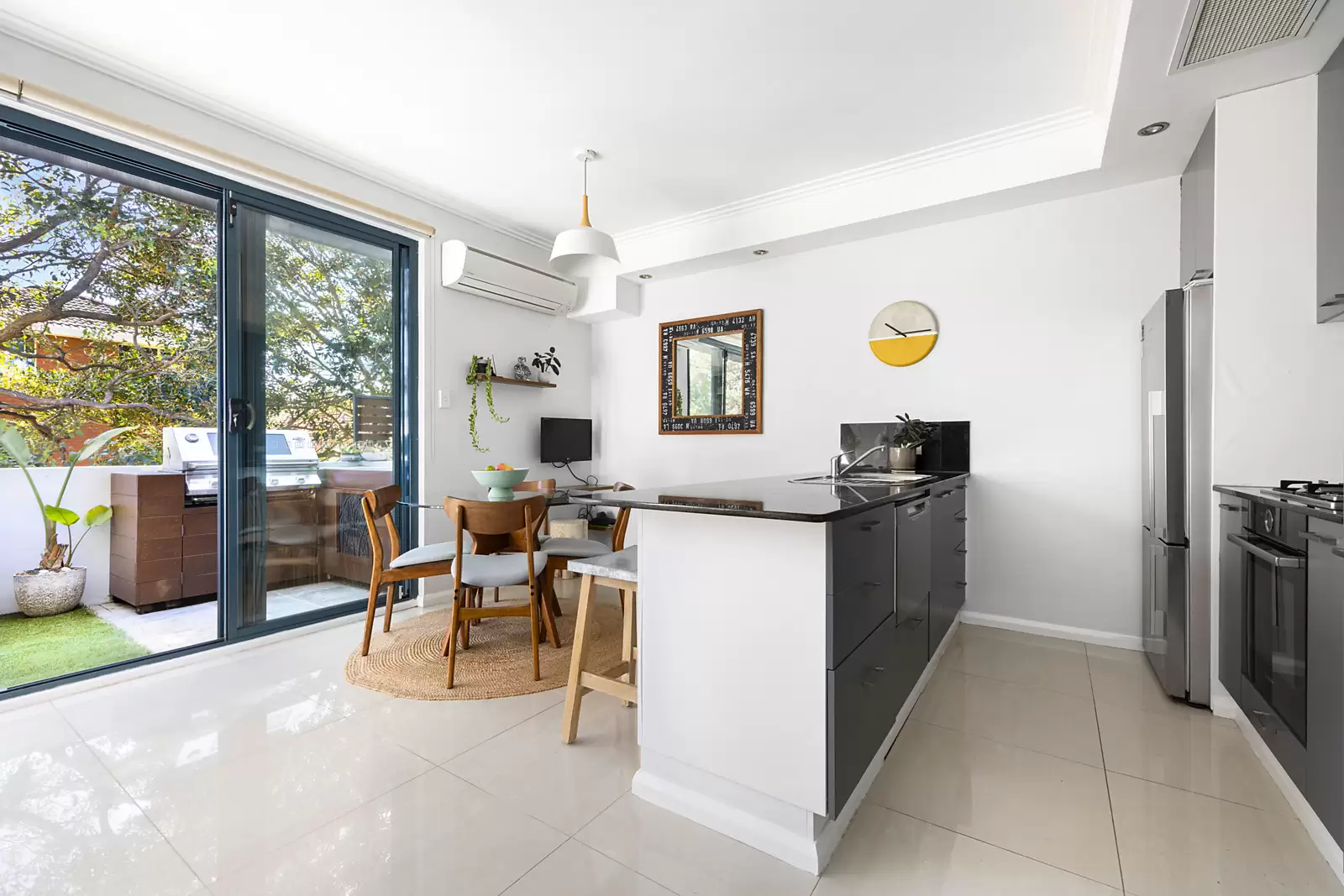 12/63-67 Gilderthorpe Avenue, Randwick Auction by Sydney Sotheby's International Realty - image 3