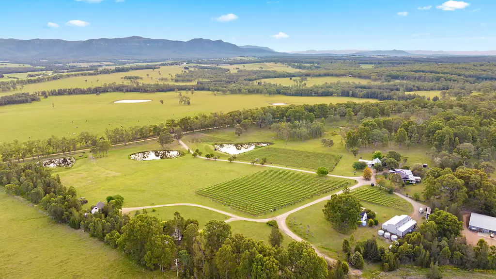 447 Old North Road, Pokolbin For Sale by Sydney Sotheby's International Realty