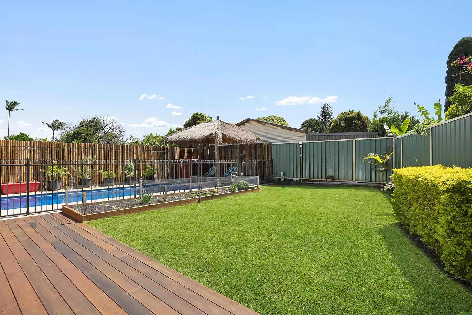 43 Vernon Avenue, Eastlakes Auction by Sydney Sotheby's International Realty - image 3