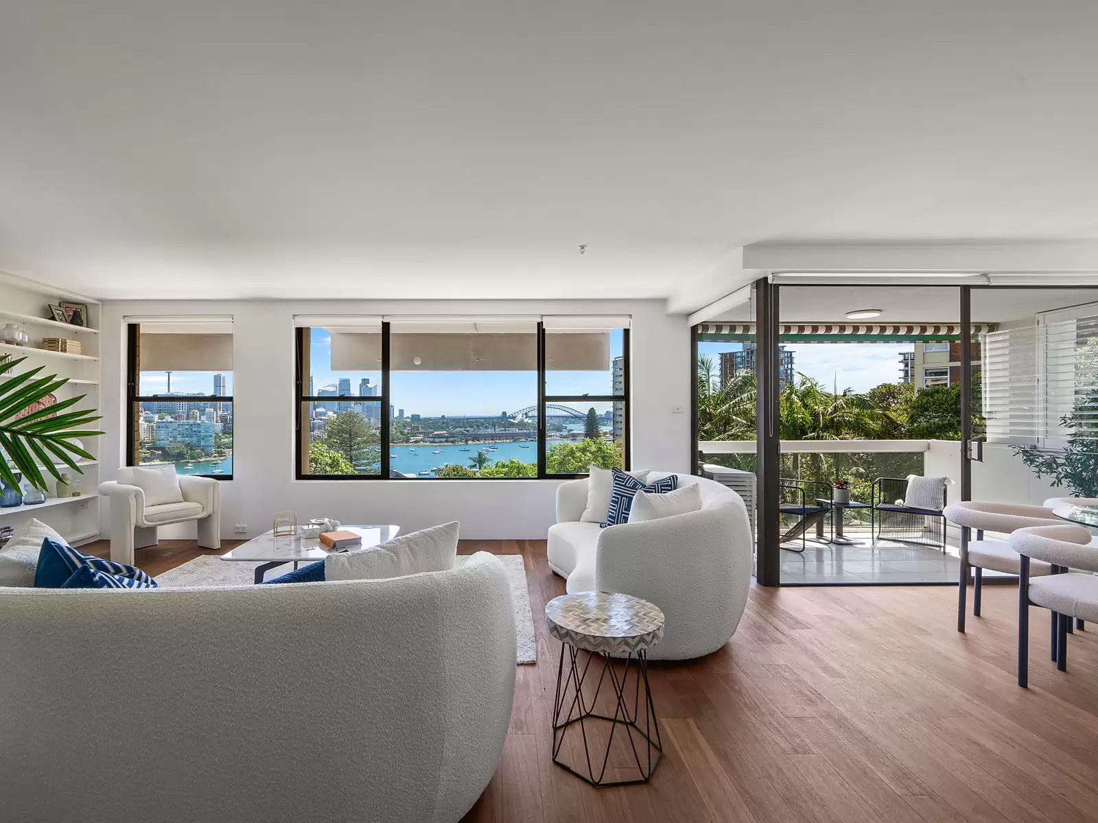 8/60 Darling Point Road, Darling Point Auction by Sydney Sotheby's International Realty - image 2