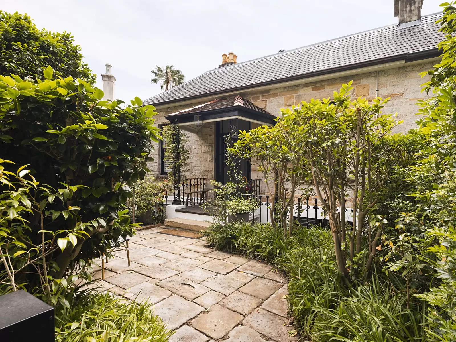 184 Queen Street, Woollahra Auction by Sydney Sotheby's International Realty - image 30