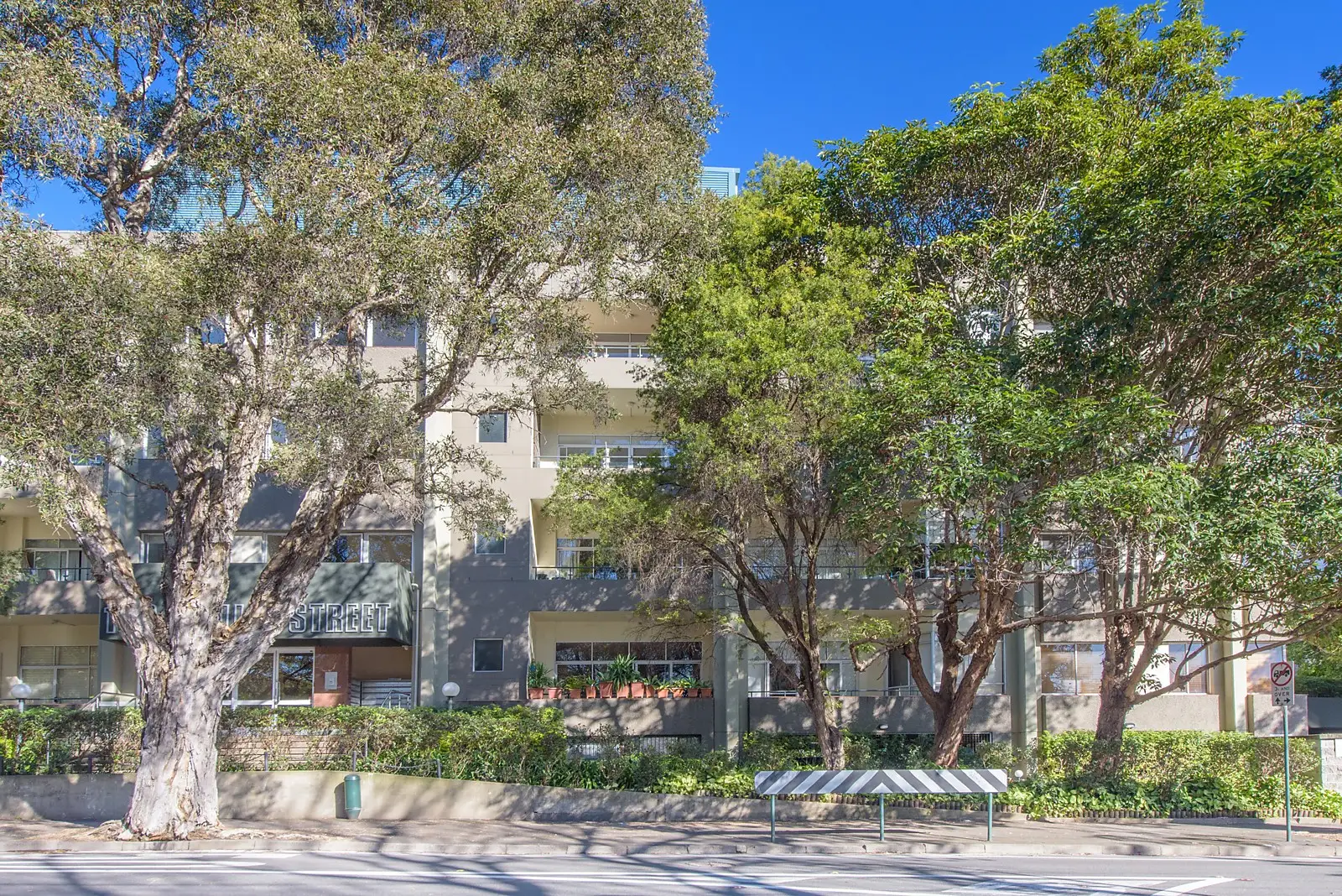 42/189 Phillip Street, Waterloo Sold by Sydney Sotheby's International Realty - image 1