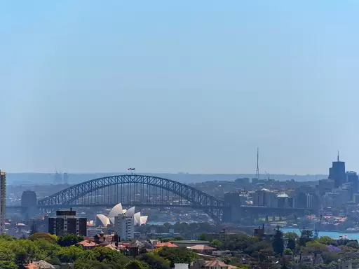 69/2A Hollywood Avenue, Bondi Junction Sold by Sydney Sotheby's International Realty