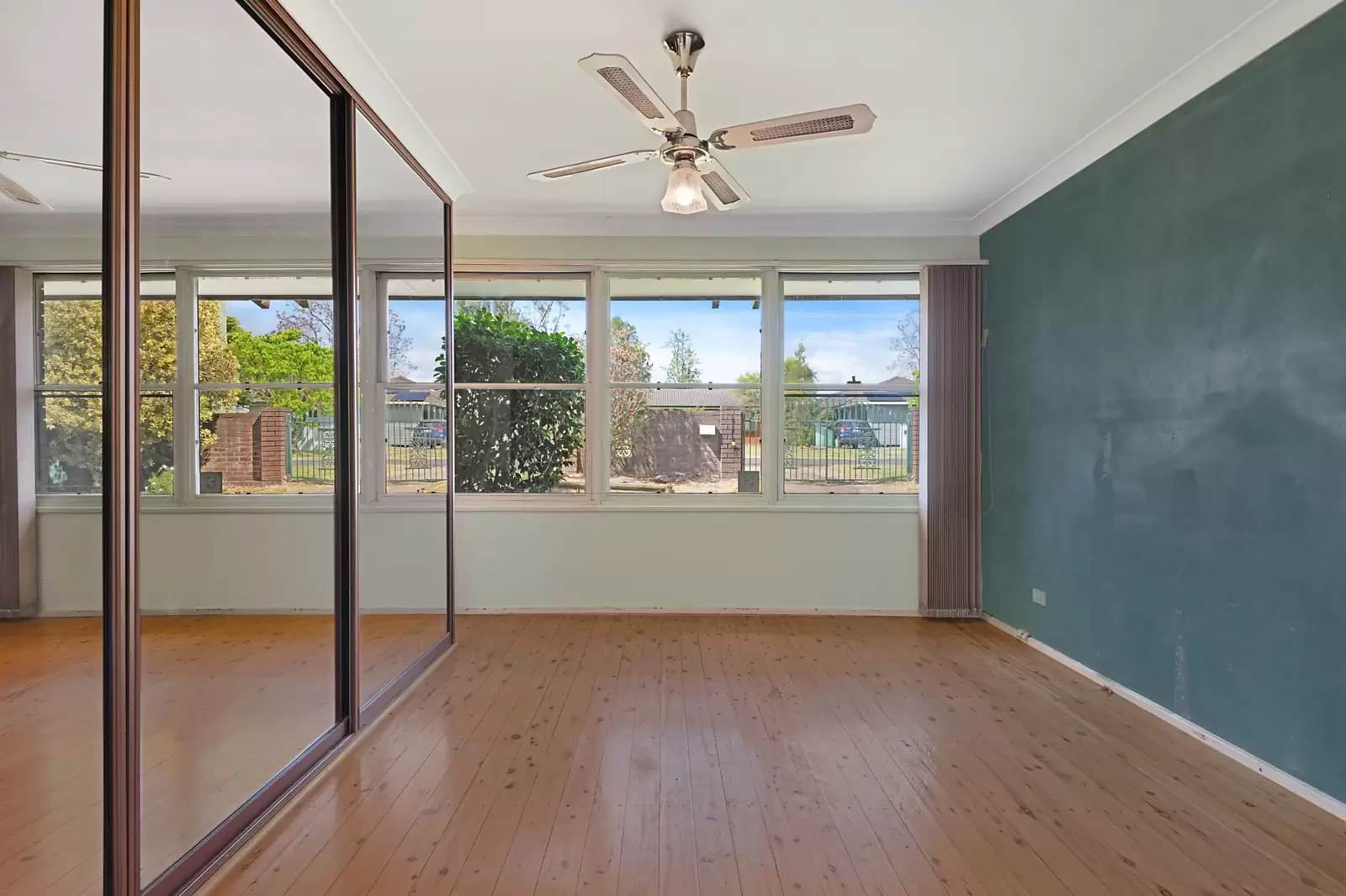 4 Cathy Street, Blaxland Sold by Sydney Sotheby's International Realty - image 7