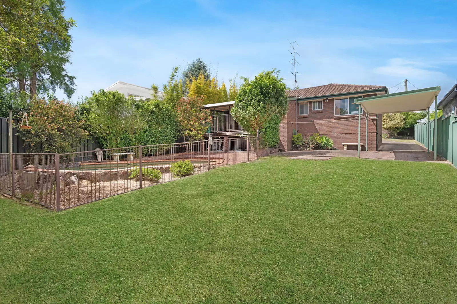 4 Cathy Street, Blaxland Sold by Sydney Sotheby's International Realty - image 1