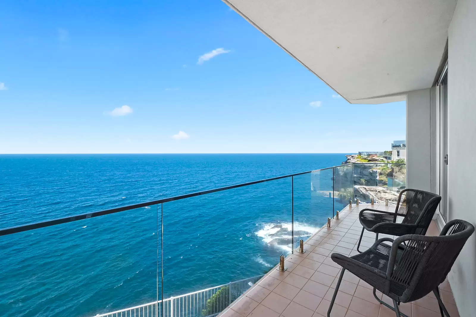 4/190 Hastings Parade, North Bondi Sold by Sydney Sotheby's International Realty - image 7