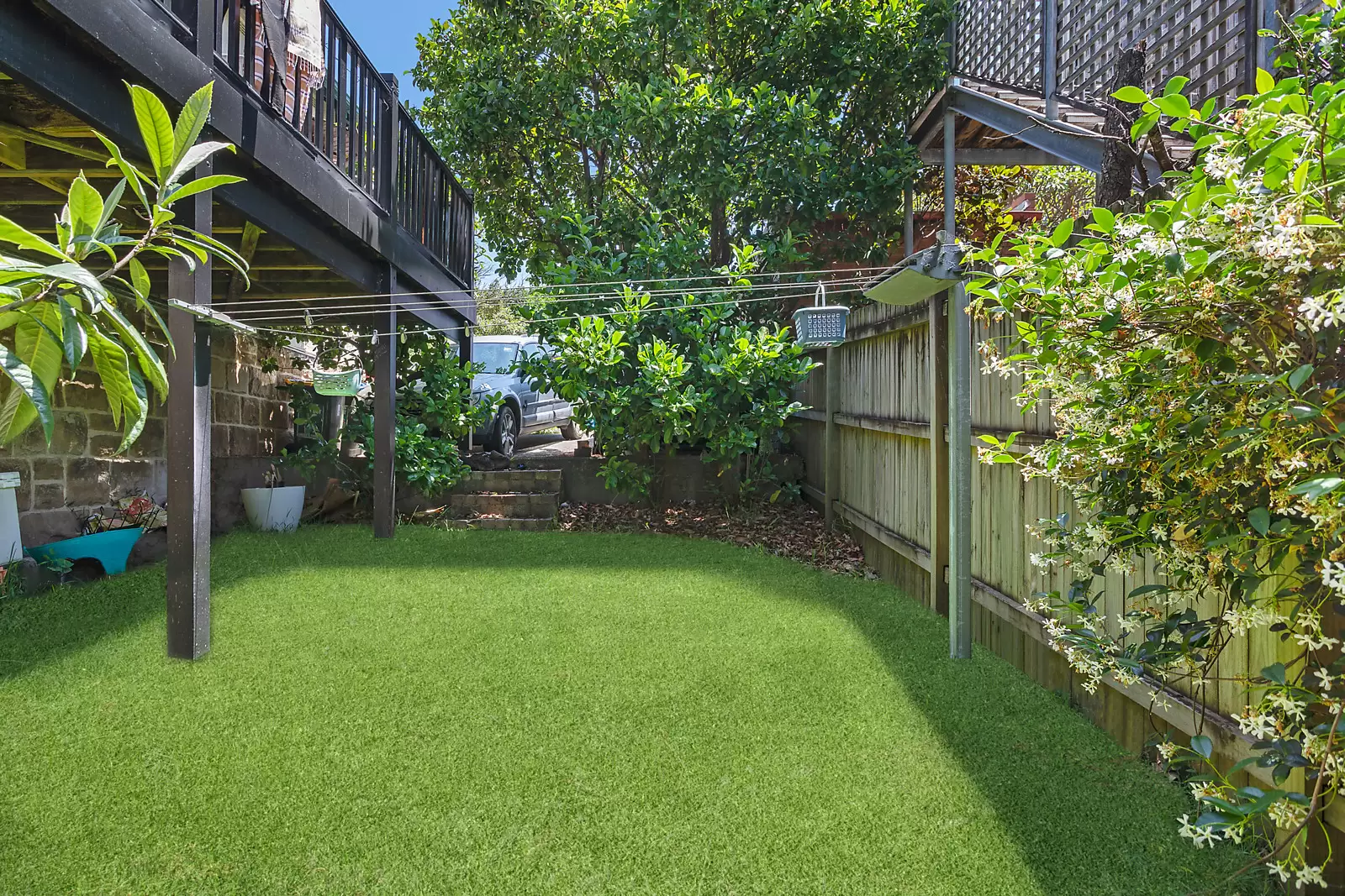 2 Glen Street, Bondi Auction by Sydney Sotheby's International Realty - image 3