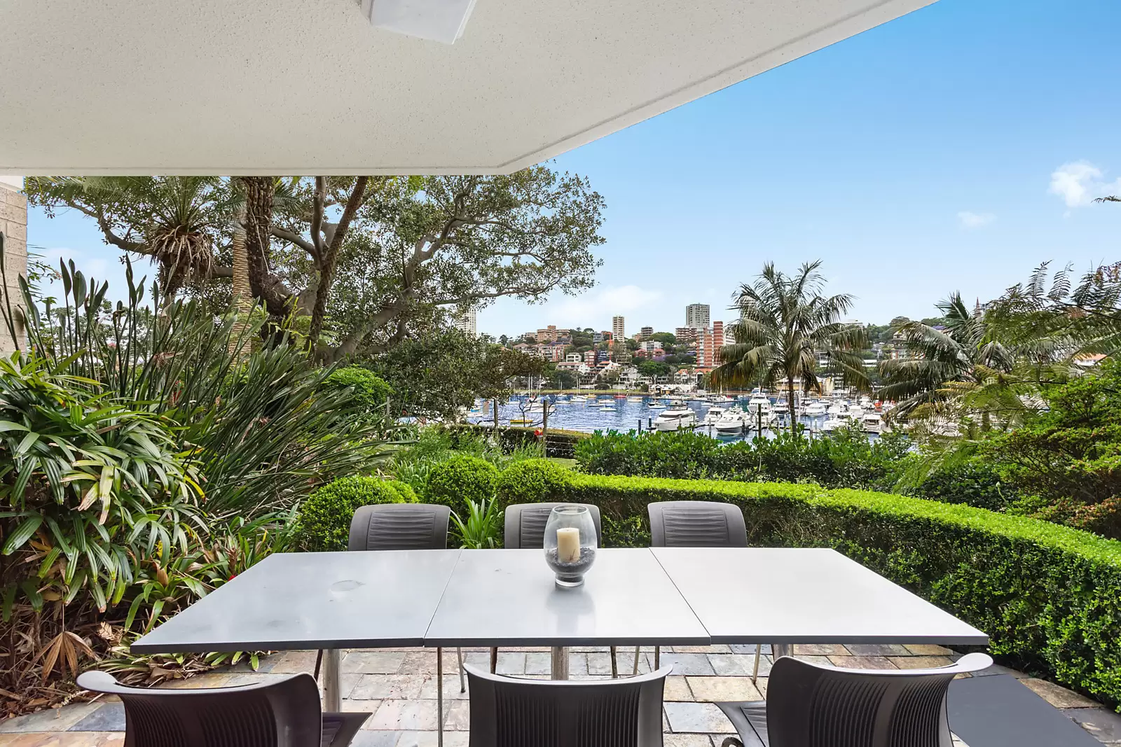 19/93 Elizabeth Bay Road, Elizabeth Bay Auction by Sydney Sotheby's International Realty - image 2