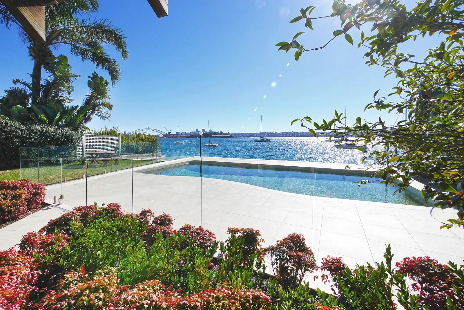 1/77-81 Yarranabbe Road, Darling Point Sold by Sydney Sotheby's International Realty - image 2