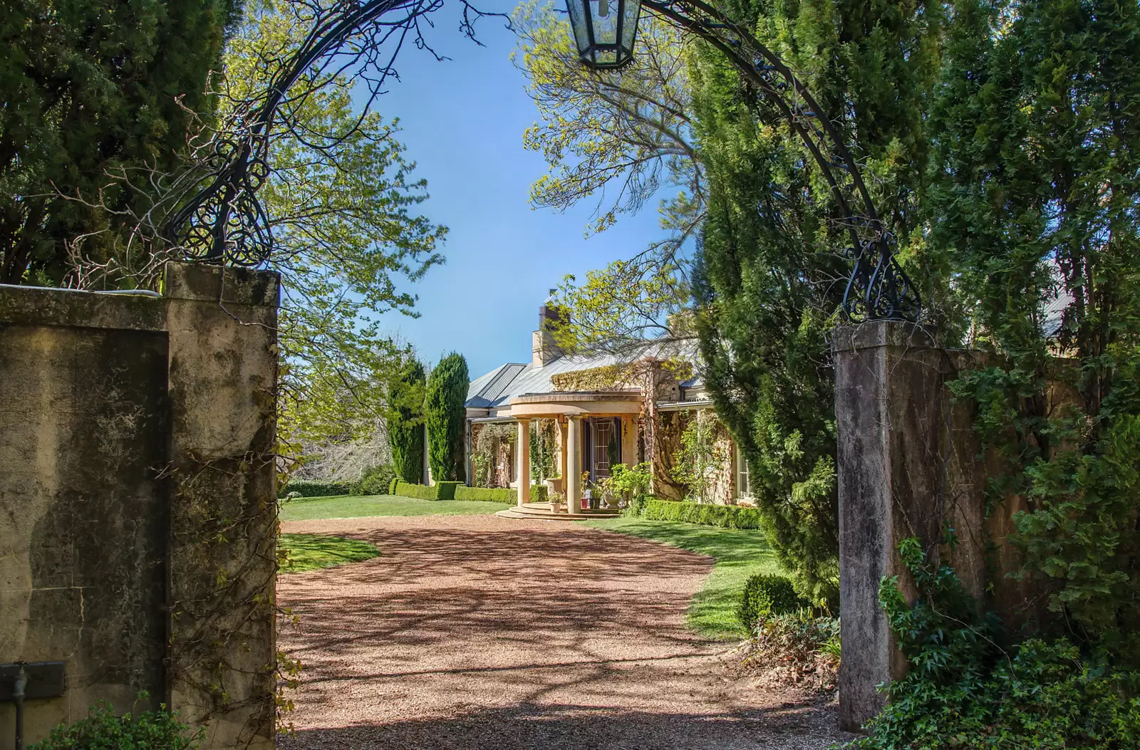 9 Wyndham Avenue, Mount Wilson Auction by Sydney Sotheby's International Realty - image 2