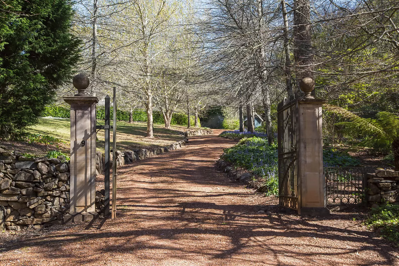 9 Wyndham Avenue, Mount Wilson Auction by Sydney Sotheby's International Realty - image 5