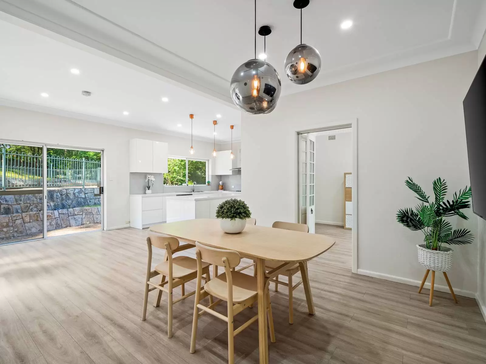 7 Grandview Street, Pymble Sold by Sydney Sotheby's International Realty - image 6