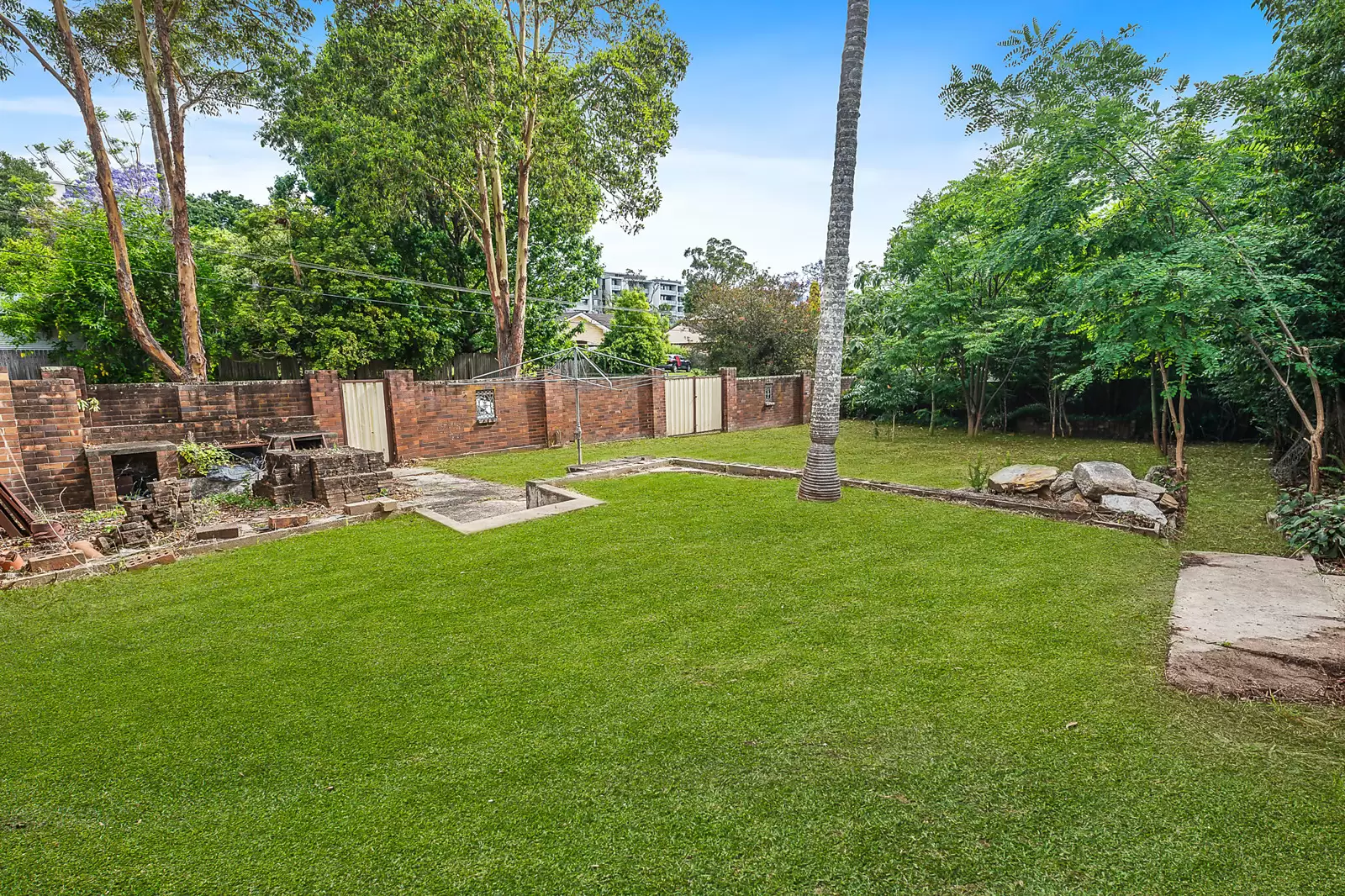 19 Tanderra Avenue, Carlingford Sold by Sydney Sotheby's International Realty - image 3