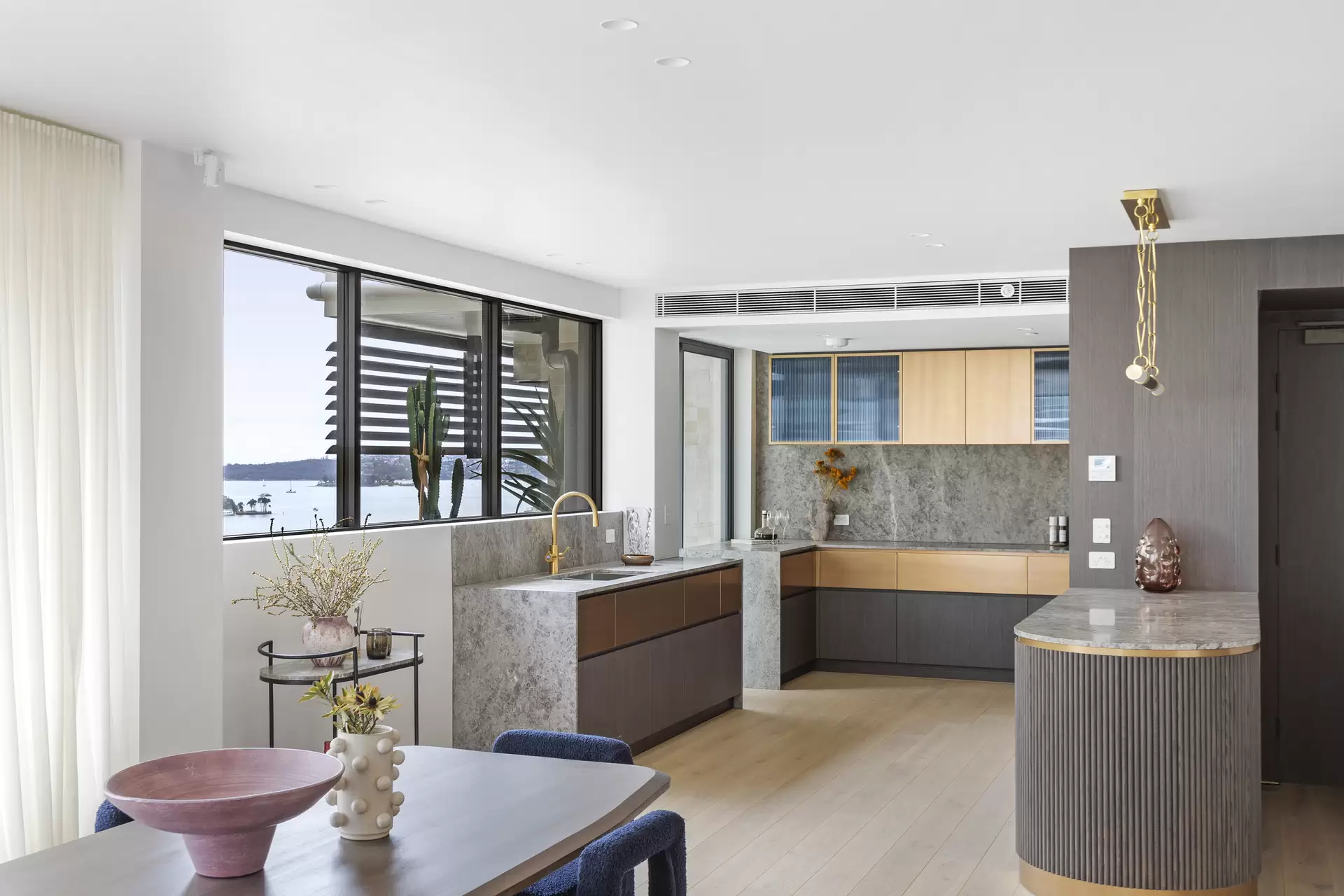 901/40 Macleay Street, Elizabeth Bay Auction by Sydney Sotheby's International Realty - image 1