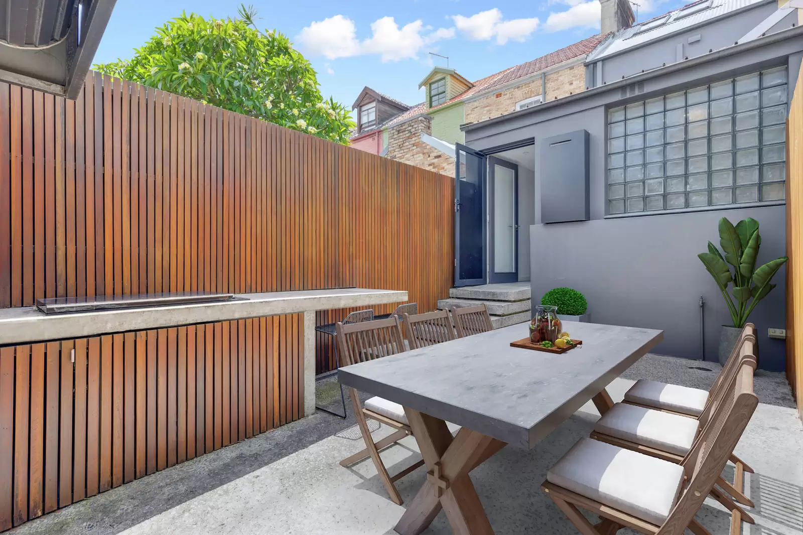 17 Wentworth Street, Paddington Leased by Sydney Sotheby's International Realty - image 3