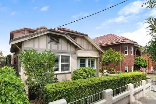 25 Moira Crescent, Coogee Auction by Sydney Sotheby's International Realty