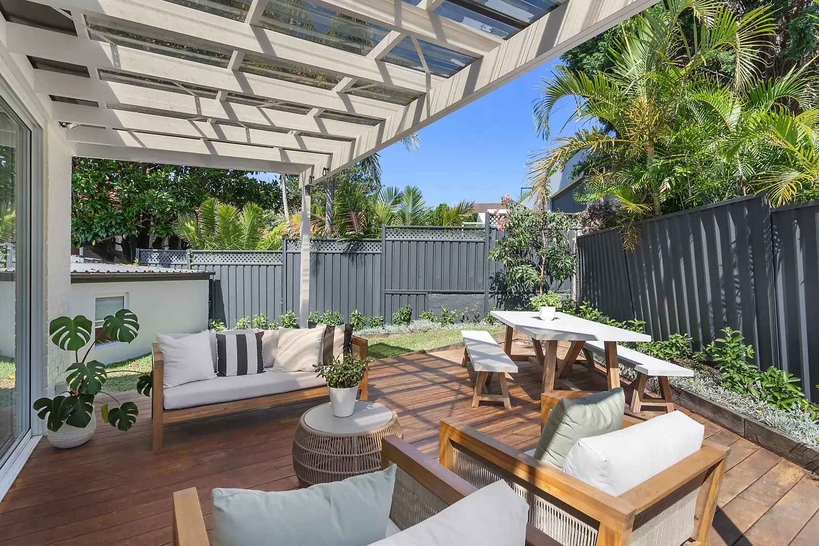 585 Malabar Road, Maroubra Sold by Sydney Sotheby's International Realty - image 2