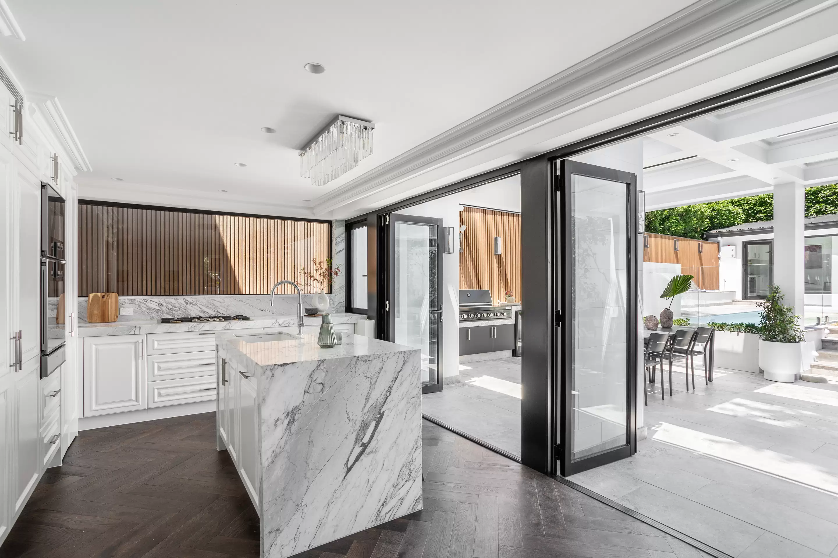 6 Nelson Street, Woollahra Sold by Sydney Sotheby's International Realty - image 8