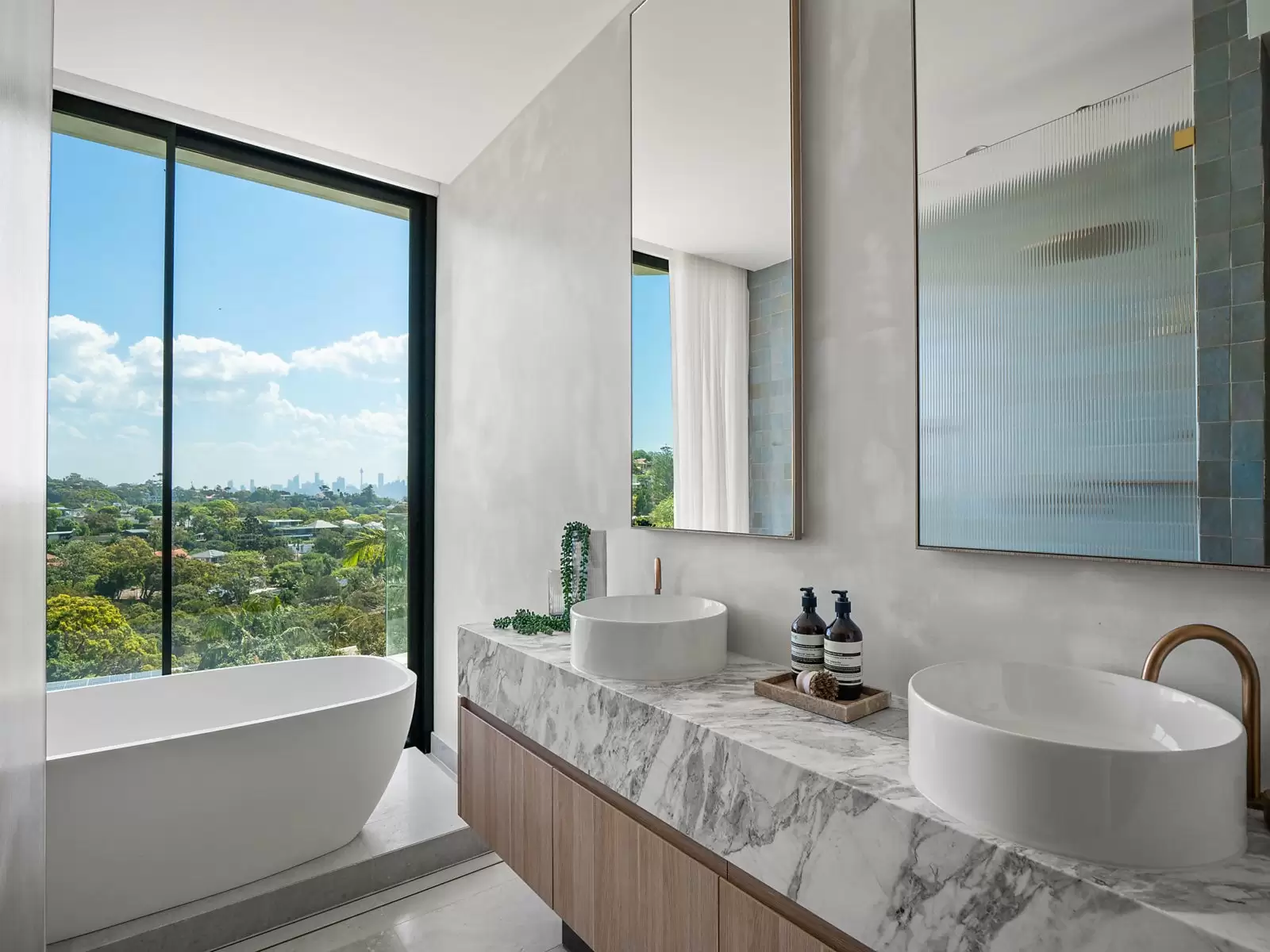 48 Village High Road, Vaucluse Auction by Sydney Sotheby's International Realty - image 16