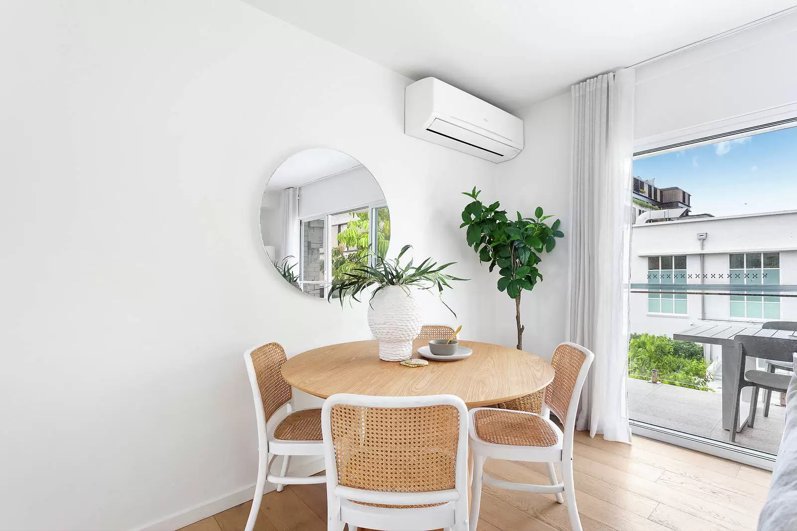 3/10 Henrietta Street, Waverley Auction by Sydney Sotheby's International Realty - image 5