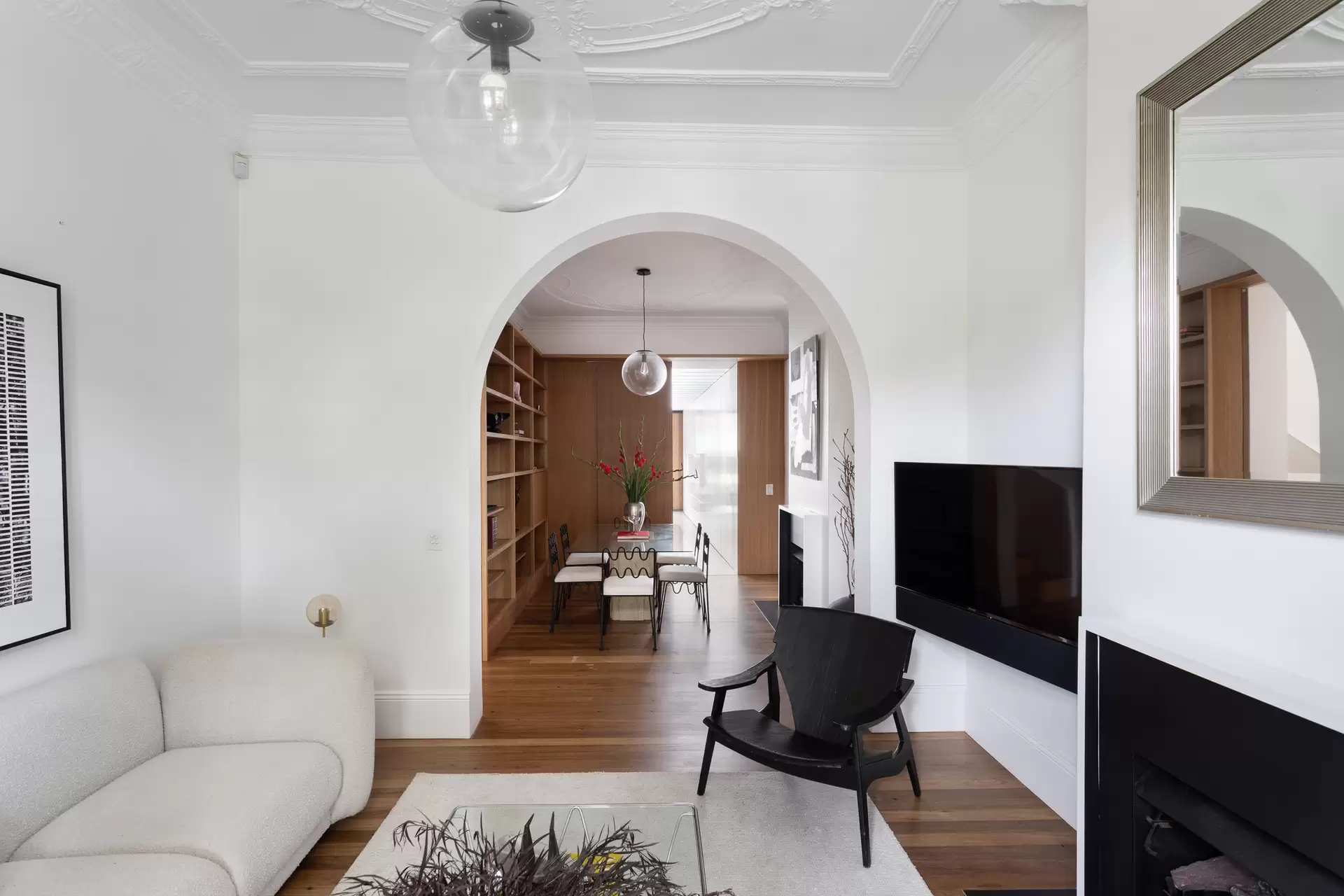 91 John Street, Woollahra Auction by Sydney Sotheby's International Realty - image 1