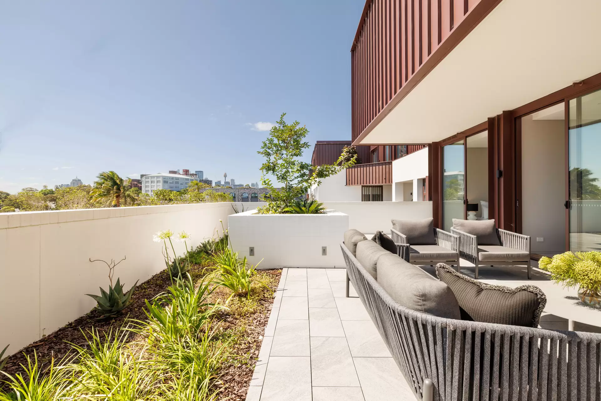 6.02/14 Baptist Street, Redfern Auction by Sydney Sotheby's International Realty - image 1