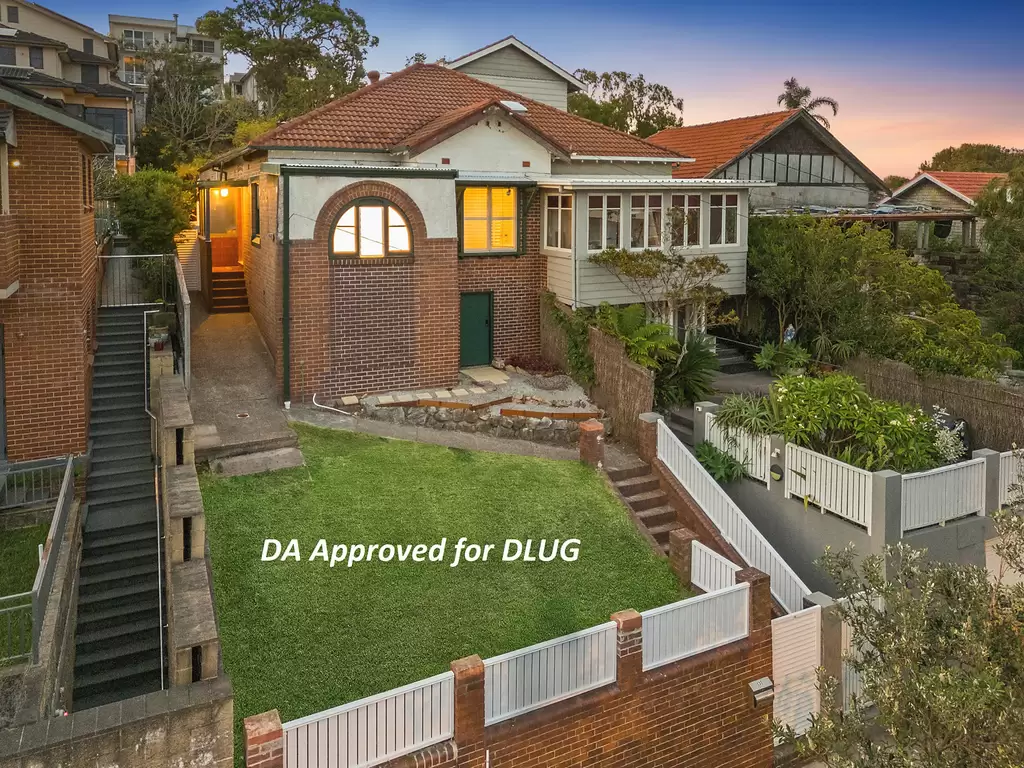 132 Mount Street, Coogee Auction by Sydney Sotheby's International Realty