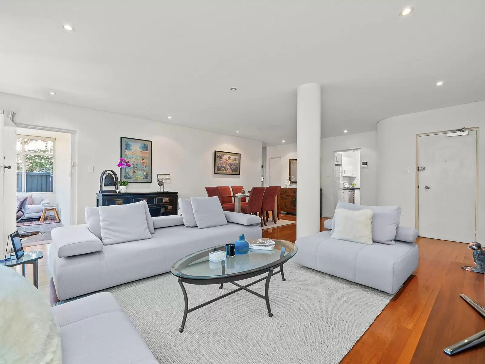 1/26A Darling Point Road, Darling Point Auction by Sydney Sotheby's International Realty - image 3