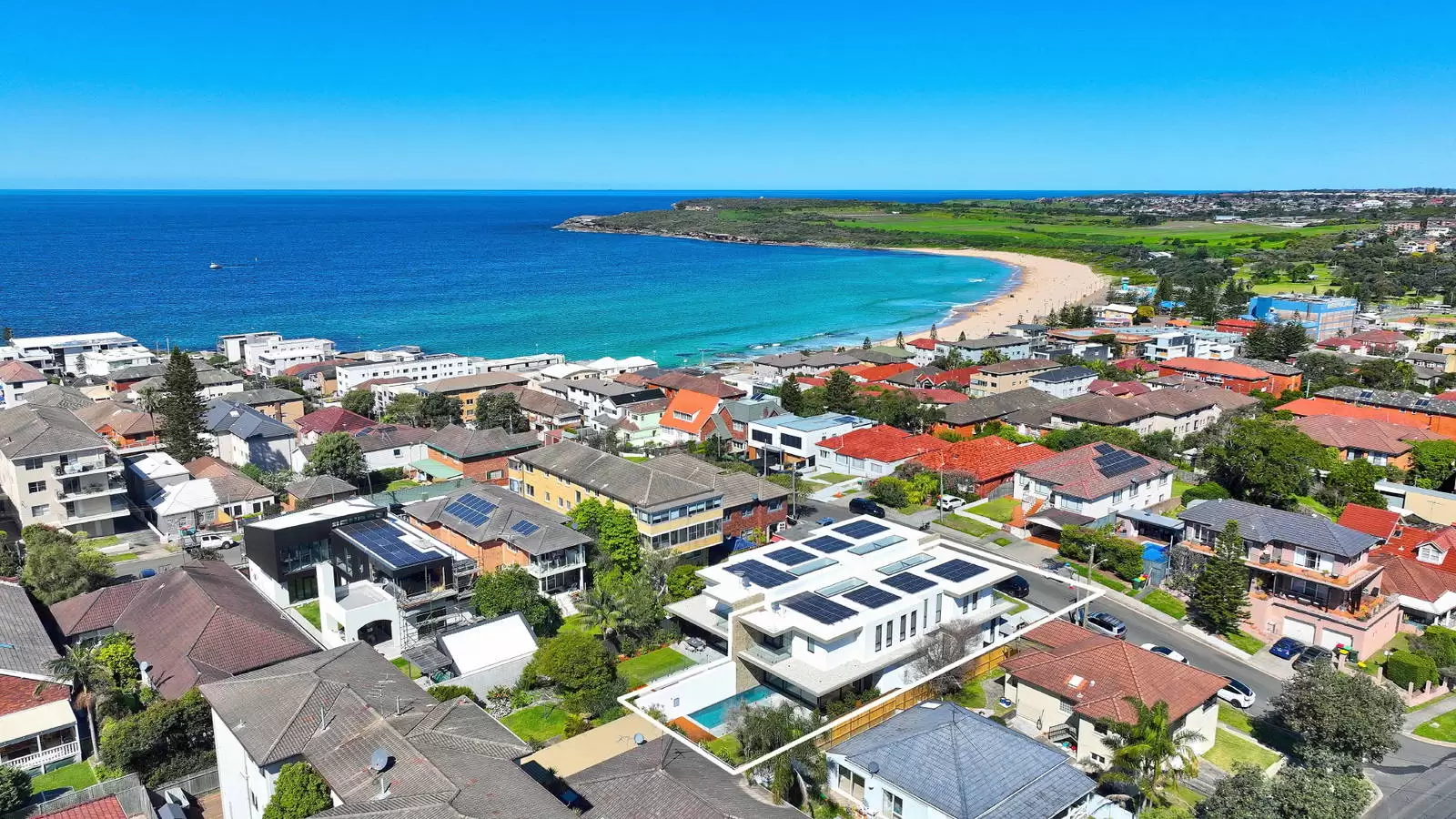 2 Bond Street, Maroubra Sold by Sydney Sotheby's International Realty - image 3