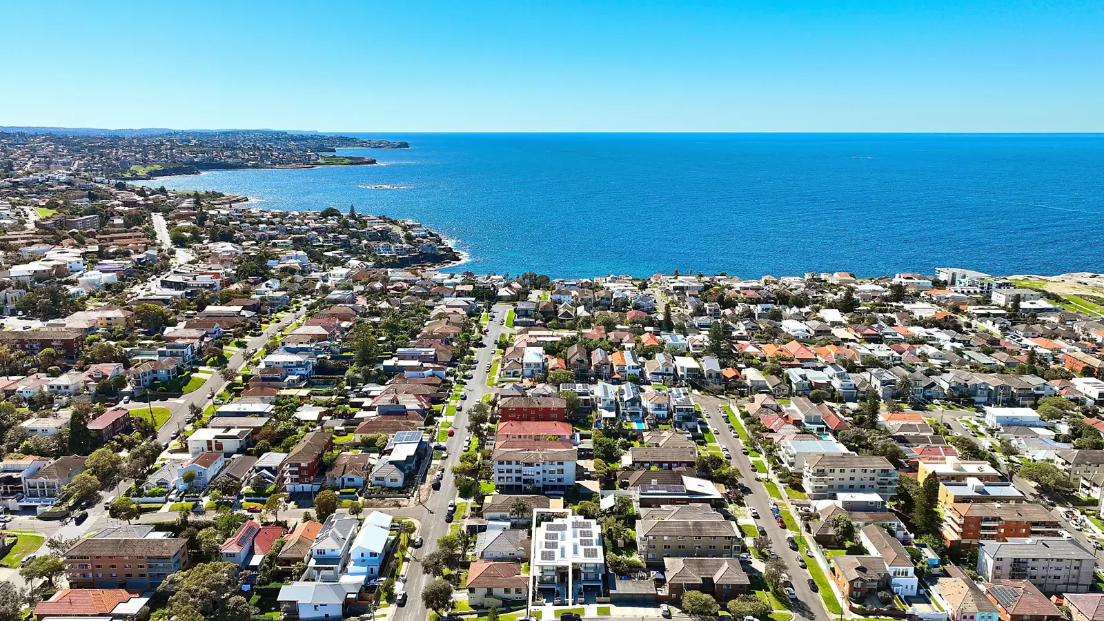 2 Bond Street, Maroubra Sold by Sydney Sotheby's International Realty - image 9