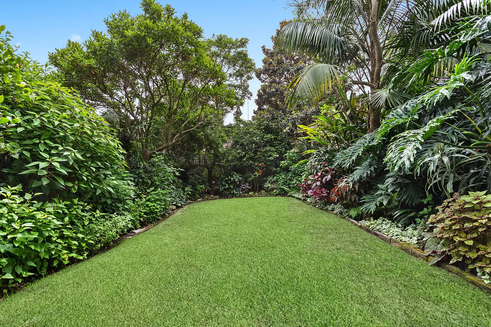 23 Leichhardt Street, Waverley For Sale by Sydney Sotheby's International Realty - image 2