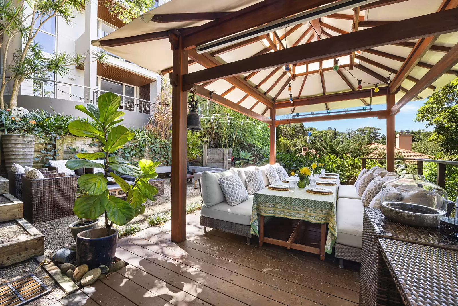 148B Bellevue Road, Bellevue Hill Auction by Sydney Sotheby's International Realty - image 2