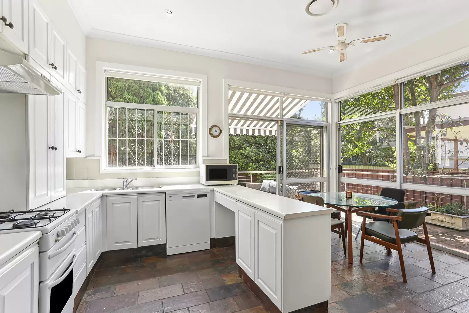 94 Balfour Road, Bellevue Hill For Sale by Sydney Sotheby's International Realty - image 5