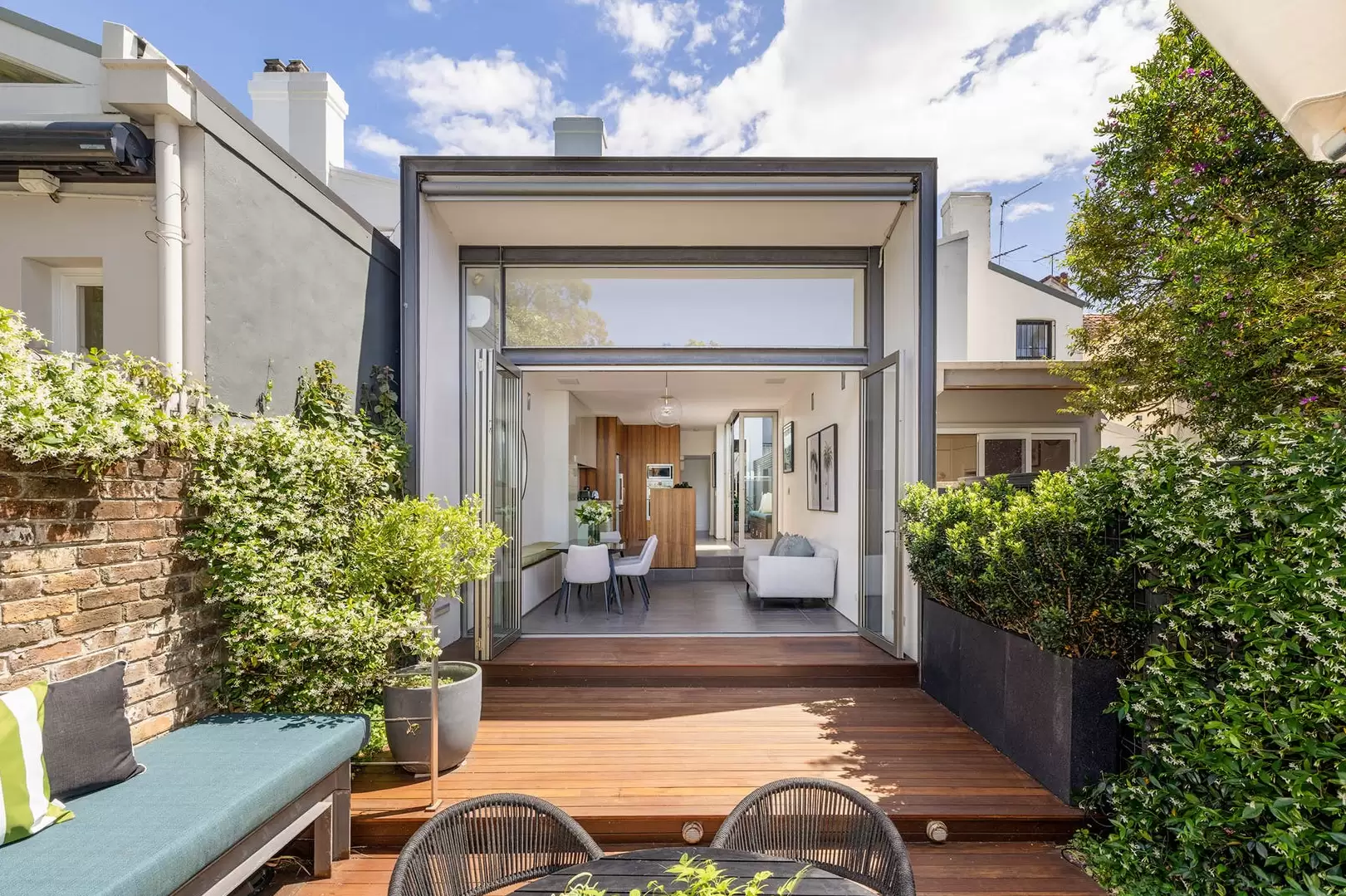 12 Queen Road, Paddington Auction by Sydney Sotheby's International Realty - image 1