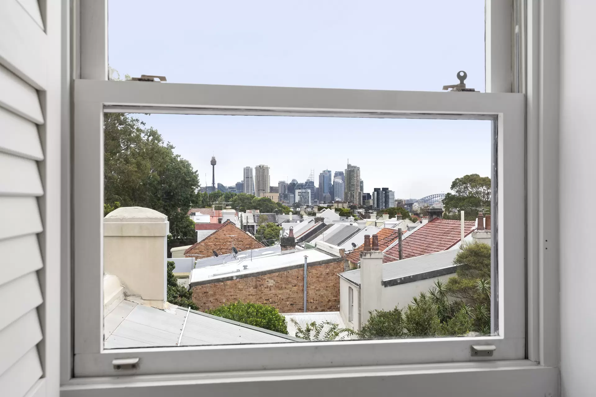 12 Queen Road, Paddington Auction by Sydney Sotheby's International Realty - image 1