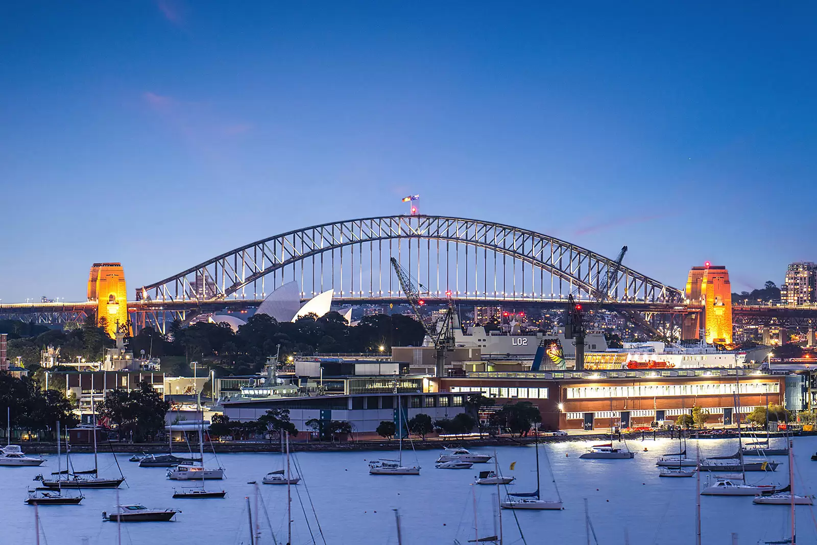 24/11 Yarranabbe Road, Darling Point Auction by Sydney Sotheby's International Realty - image 2